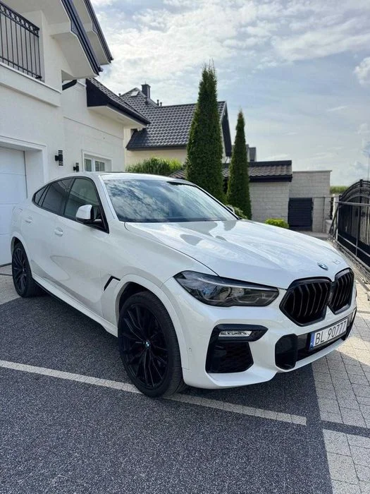 BMW X6 40i xDrive M-Pakiet – 2021 – Przebieg 68 000 km – Biały – Bogate Wyposażenie – PERFEKCYJNY STAN