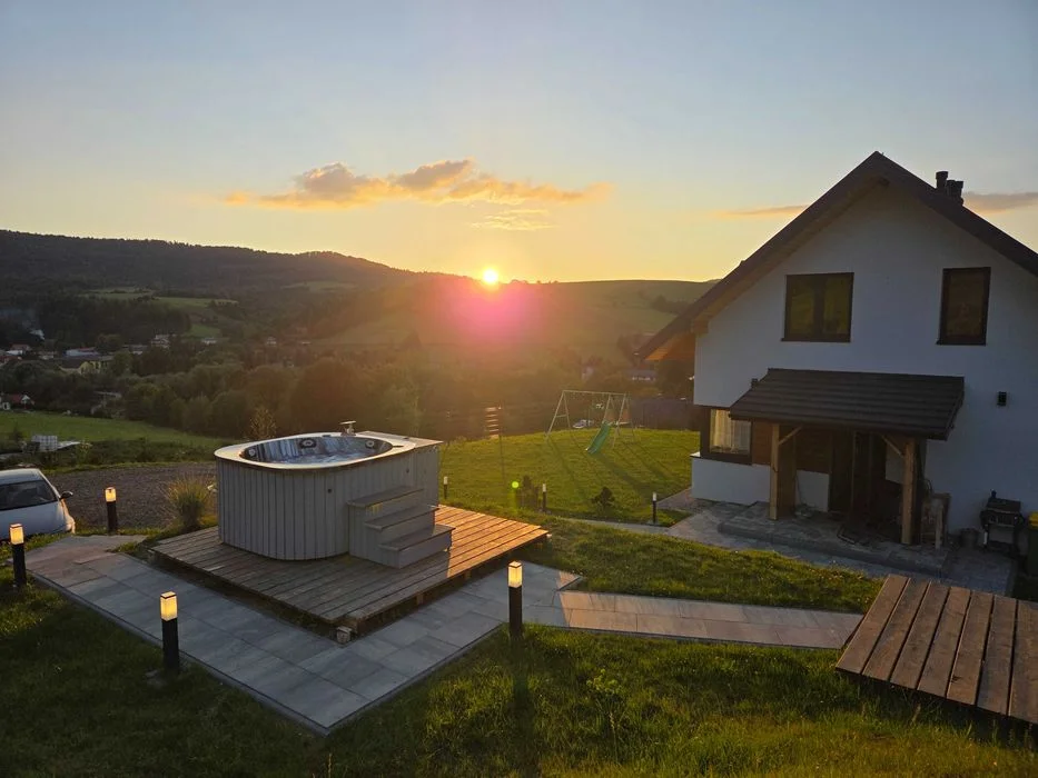 Widokówka Bieszczady – domek na wyłączność – Prywatne Jacuzzi – Widok na góry – 8 osóba – zdjęcie 11
