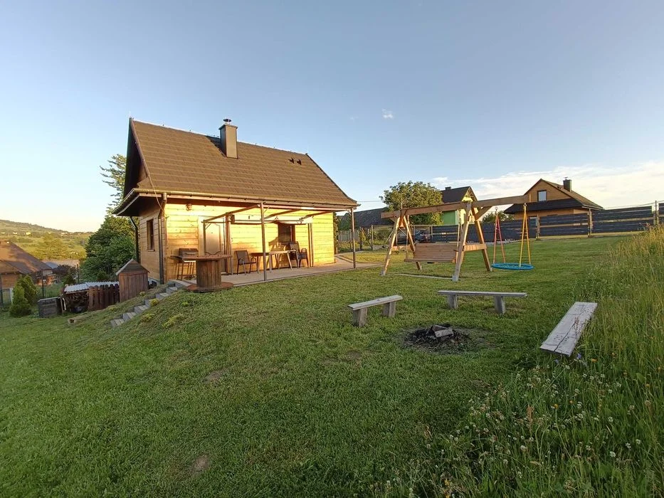 Domek w górach. Domek w Beskidach. Domek w Istebnej.
