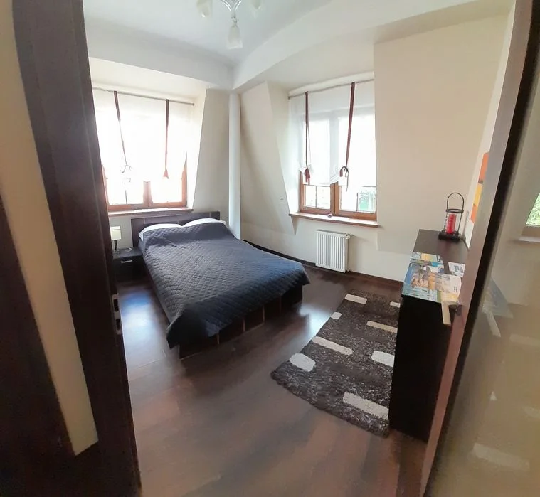 Komfortowy apartament w Centrum PRZY SAMYM JEZIORZE – zdjęcie 4