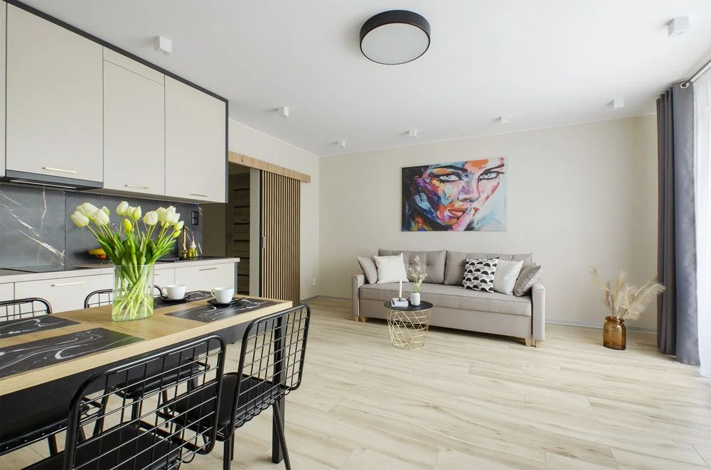 Apartament do 6 osób – klimatyzacja – darmowy parking – Łódź Widzew