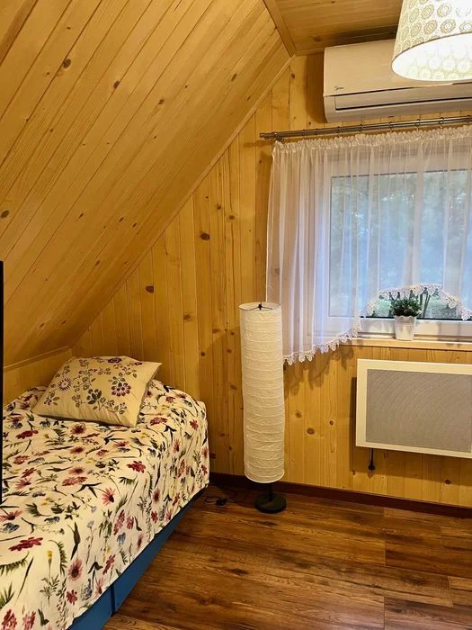 Domek drewniany z SAUNA i Jacuzzi JEZIORSKO – zdjęcie 12