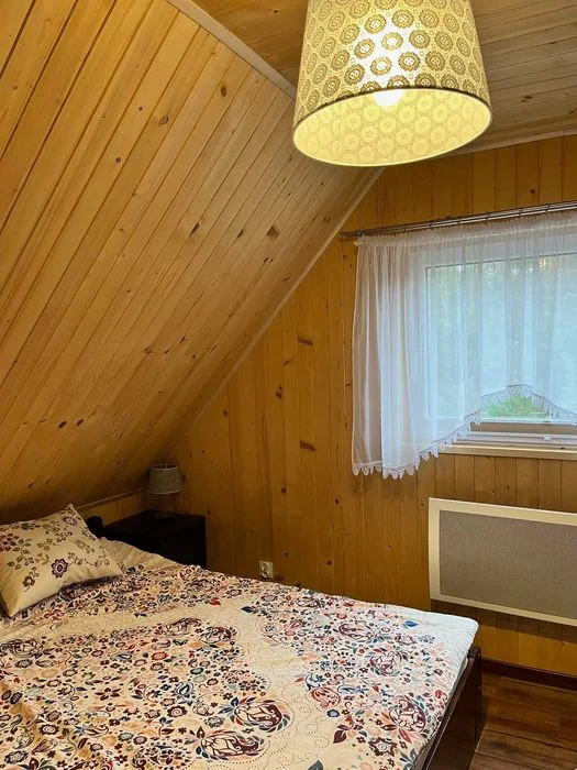 Domek drewniany z SAUNA i Jacuzzi JEZIORSKO – zdjęcie 11