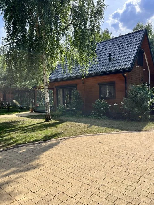 Domek drewniany z SAUNA i Jacuzzi JEZIORSKO – zdjęcie 5