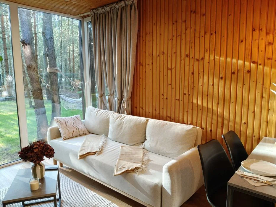 Domki na wynajem w lesie pod Warszawą - jacuzzi i sauna – zdjęcie 7