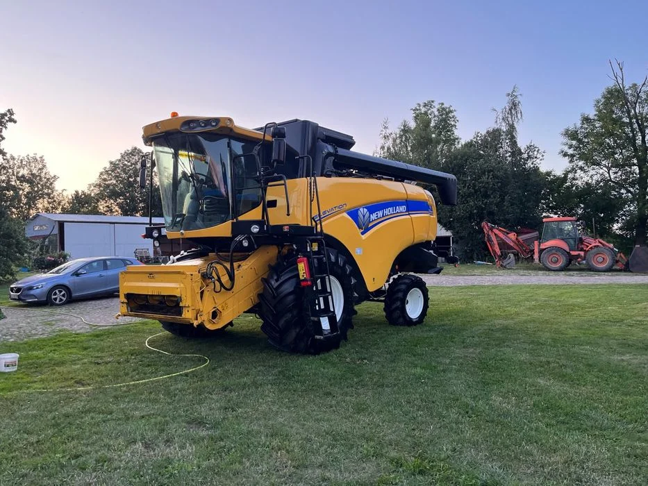 New Holland Cx 6090 – 2015 R. – Tylko 447Mth – Heder 6,9 M – zdjęcie 2