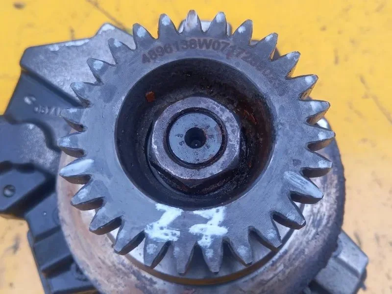 Pompa wysokiego ciśnienia F4DFE4133*B014 New Holland T6.155 – zdjęcie 4