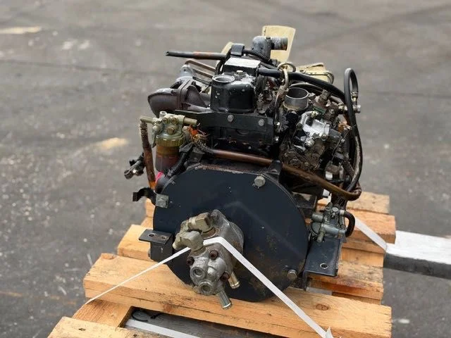 Yanmar 2TN66L silnik 2 cylindrowy z pompą hydrauliczna stan do weryfikacji