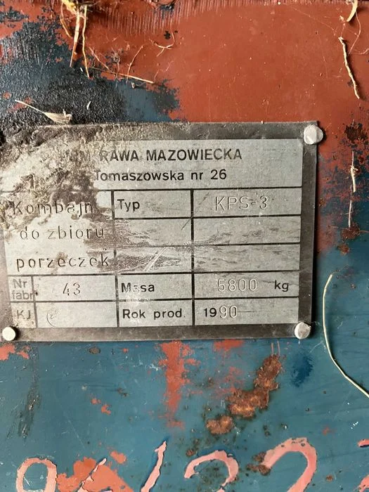 Samojezdny kombajn do zbioru porzeczki i aronii KPS 3 – zdjęcie 3