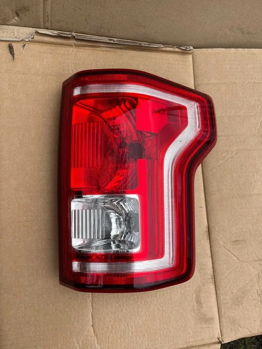 Ford F150 15- Lampa tylna Prawa Oryginał CZESCI