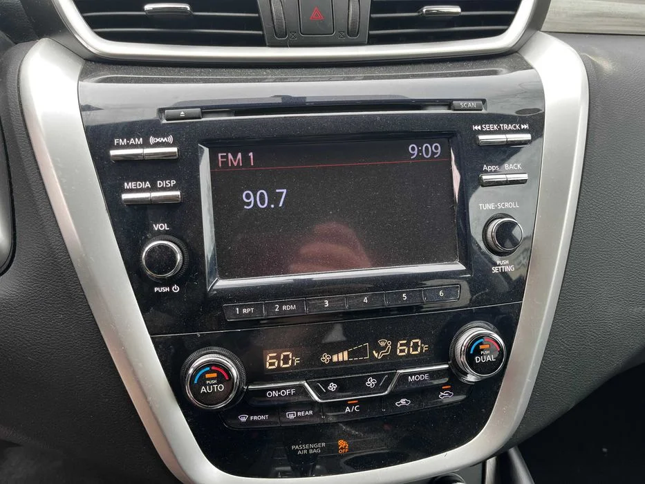 Nissan Murano Z52 2015- Radio CD Audio CZESCI