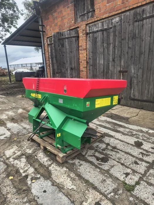 Rozsiewacz nawozów Unia MX 850 – zdjęcie 2