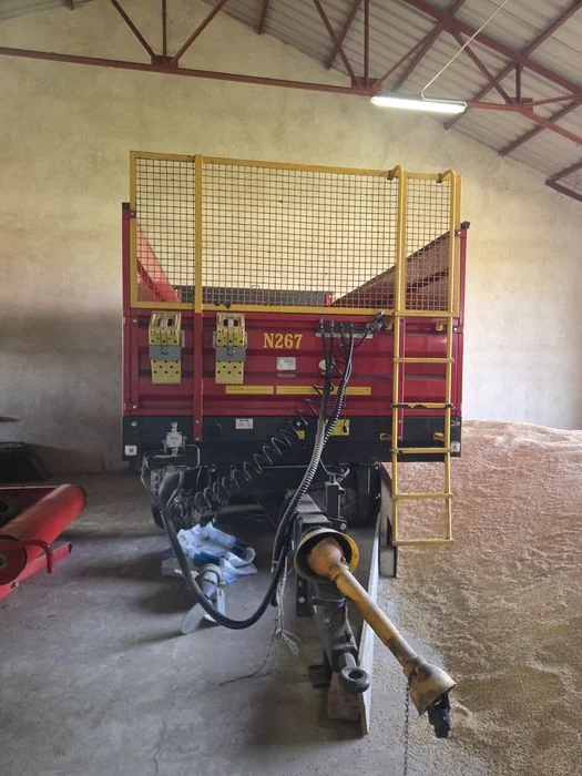 Rozrzutnik obornika Metal Fach 8 ton stan idealny – zdjęcie 2