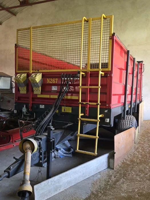 Rozrzutnik obornika Metal Fach 8 ton stan idealny – zdjęcie 3
