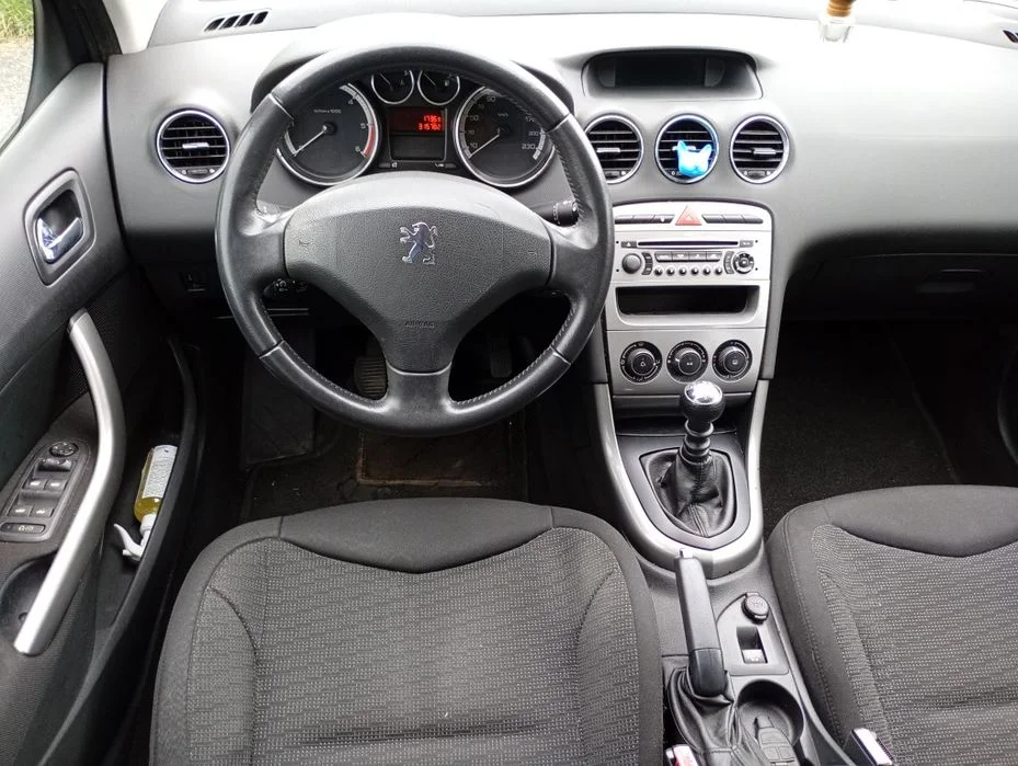 Ładny Peugeot 308 1,6HDI 2009 Rok Klimatyzacja - Panorama – zdjęcie 7