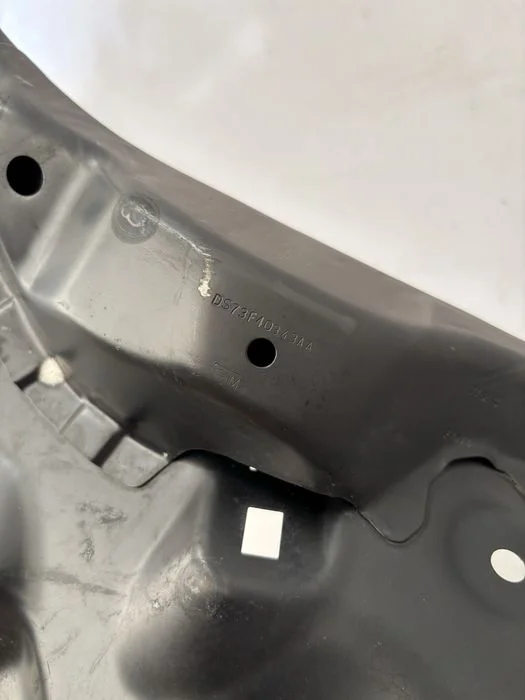 Ford Mondeo MK5 Fusion mocowanie lampy lewy tył tylny koszyk pod lampę poszycie wnęka – zdjęcie 7