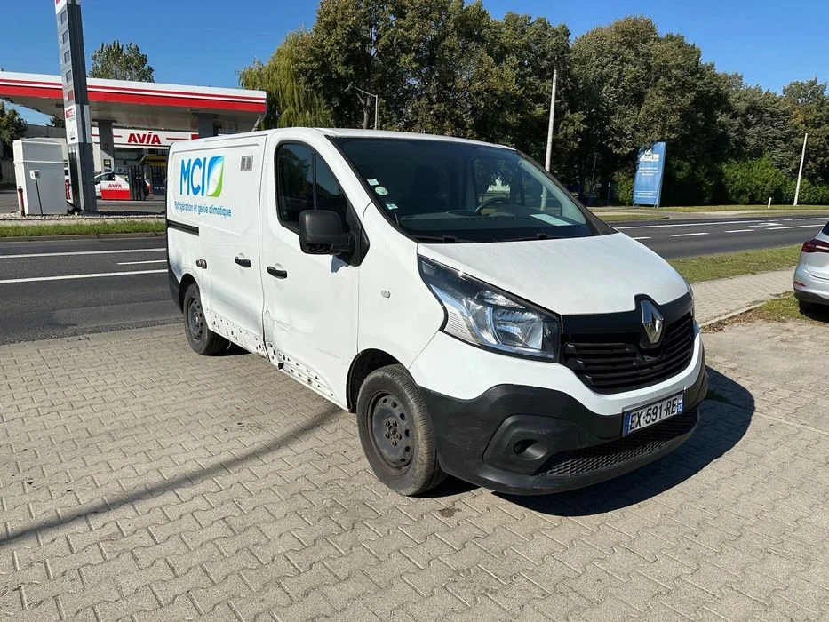 Renault Trafic – zdjęcie 8