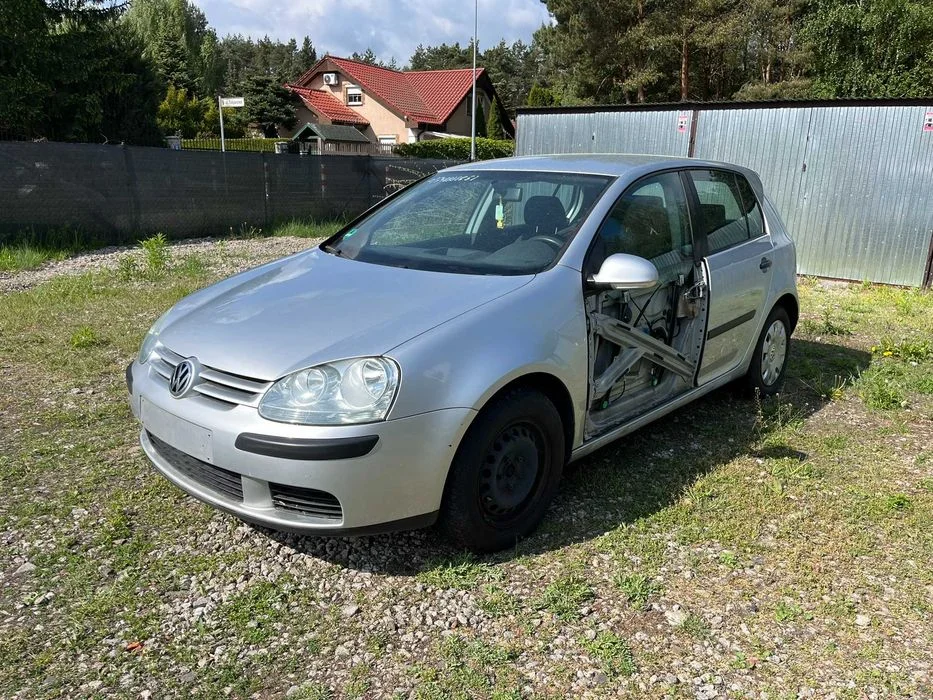 lampa tył tylna tylnia prawa vw golf v 5 1k0 2003 -2009 hatchback – zdjęcie 4