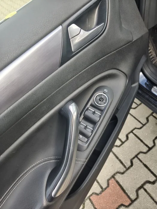 Ford Mondeo MK4 Titanium x Converse – zdjęcie 9