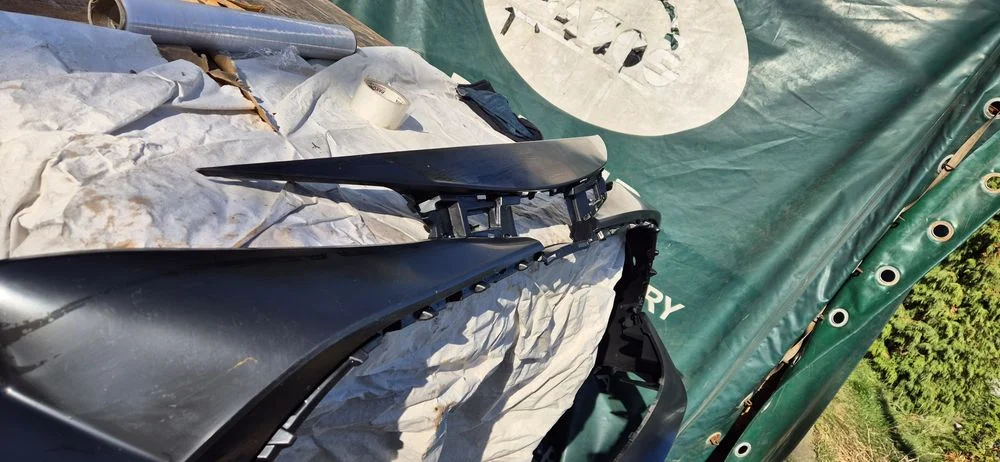 Zderzak przód przedni toyota Corolla e21 nowy oryginał – zdjęcie 3