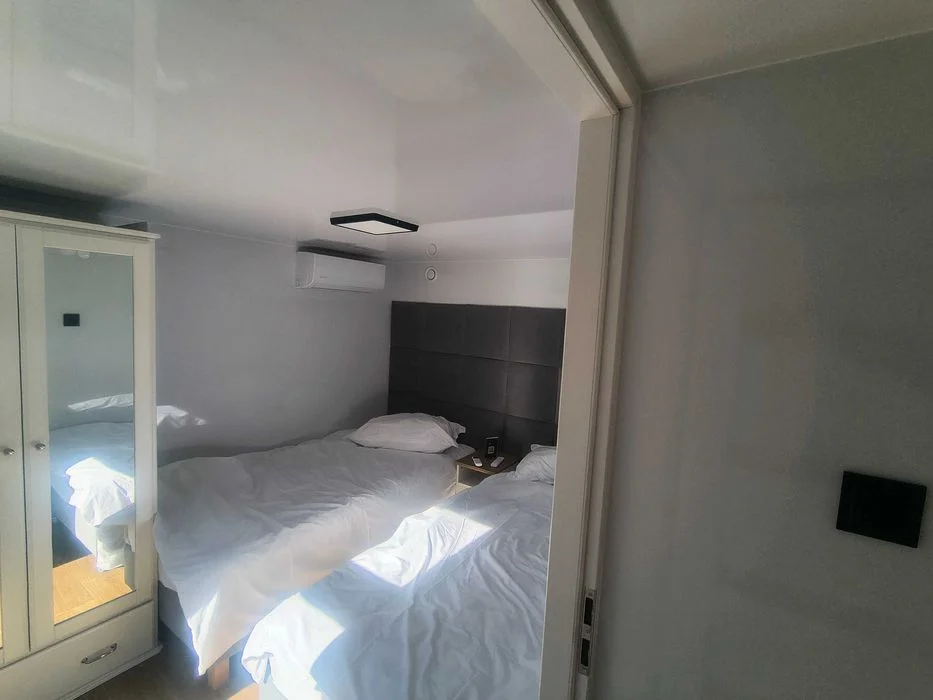 Całoroczne domki pod Łodzią – basen – jacuzzi – sauna – domek, apartament, nocleg, Łódź, Łask, Pabianice, Lutomiersk, Konstantynów, Wodzierady, Szadek – zdjęcie 11