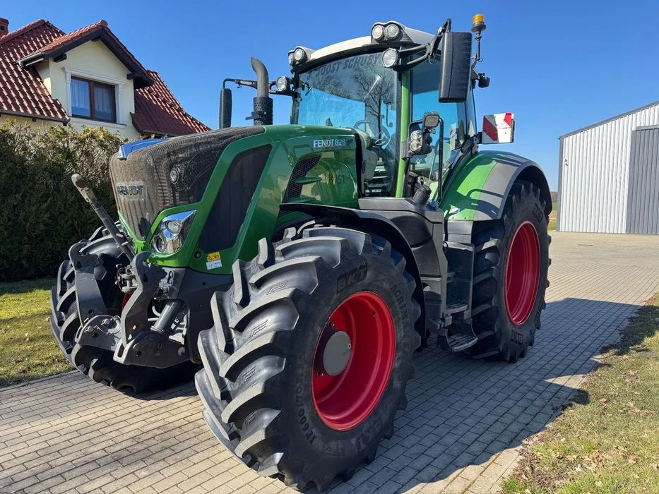 Fendt 828 Vario S4 Profi Plus Nowy silnik - 2000mtg, nowe opony, nawigacja