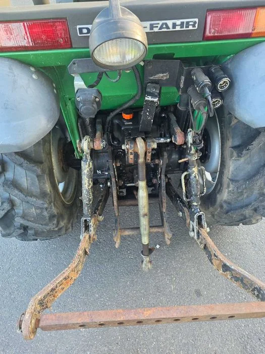 Ciągnik ogrodniczy sadowniczy DEUTZ AGROKID 25 z ładowaczem Mailleux – zdjęcie 8