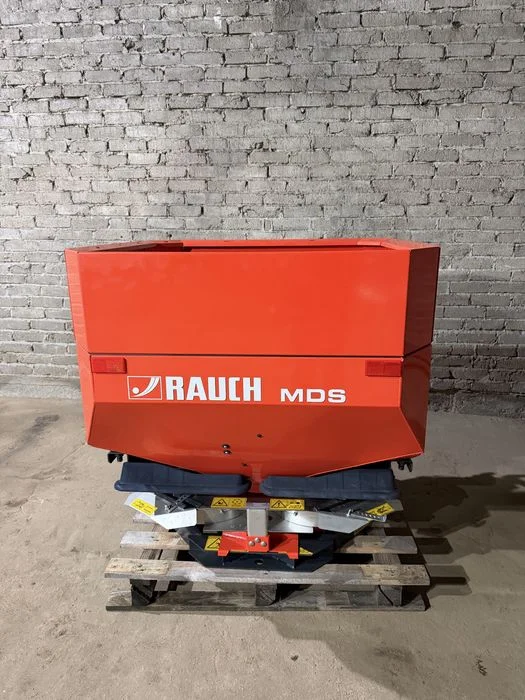 Sprzedam rozsiewacz do nawozów Rauch MDS 8.2 z przystawką sadowniczą