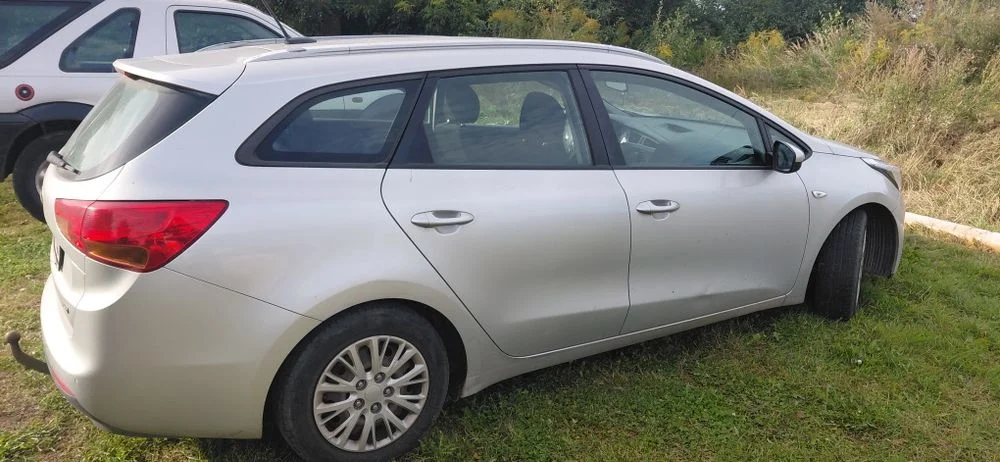 Kia Ceed SW 1.4 CRDi 90 KM – 2014 – Kombi – Klima – Navi – oszczędny diesel – zdjęcie 2