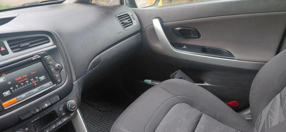 Kia Ceed SW 1.4 CRDi 90 KM – 2014 – Kombi – Klima – Navi – oszczędny diesel – zdjęcie 7