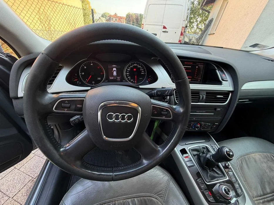 Audi A4 B8 2009 2.0 TDI Avant – zdjęcie 6