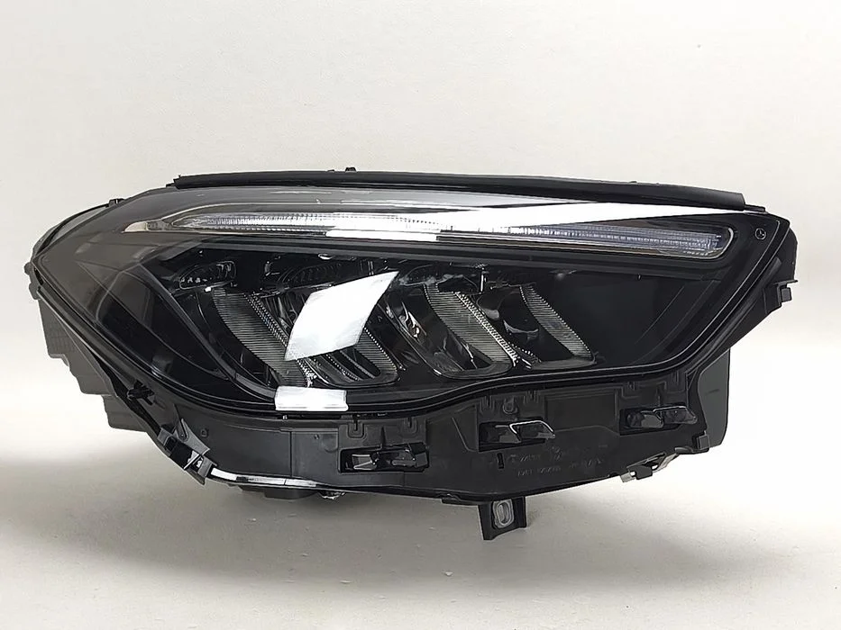 Lampa reflektor prawy przód full led performance mercedes gla ii w247