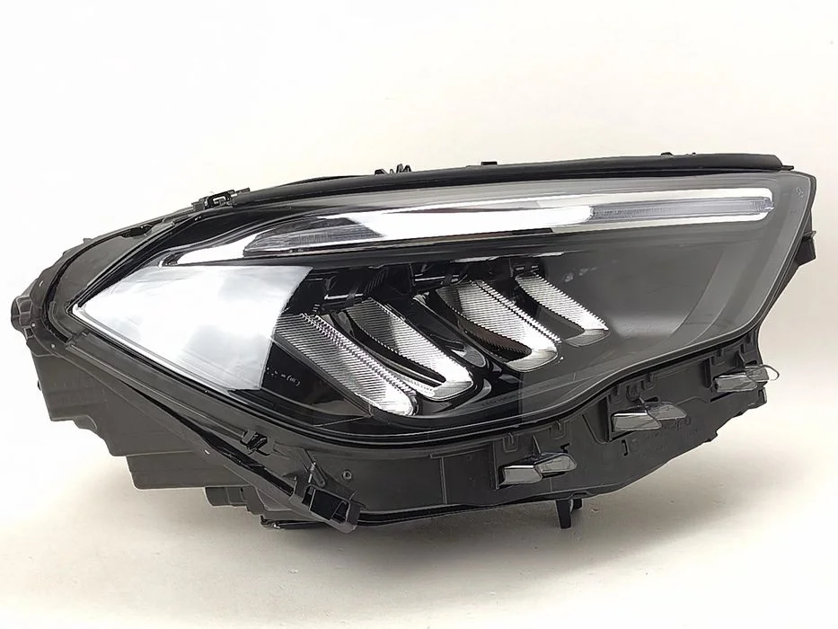 Lampa reflektor prawy przód full led performance mercedes gla ii w247 – zdjęcie 4