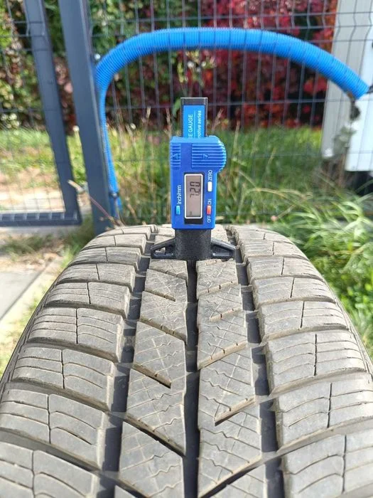Komplet Opon Zimowych Barum Polaris 5, 215/50 R18 V – Bieżnik >7mm! RANT z Ssangyong Grand Tivoli – zdjęcie 4