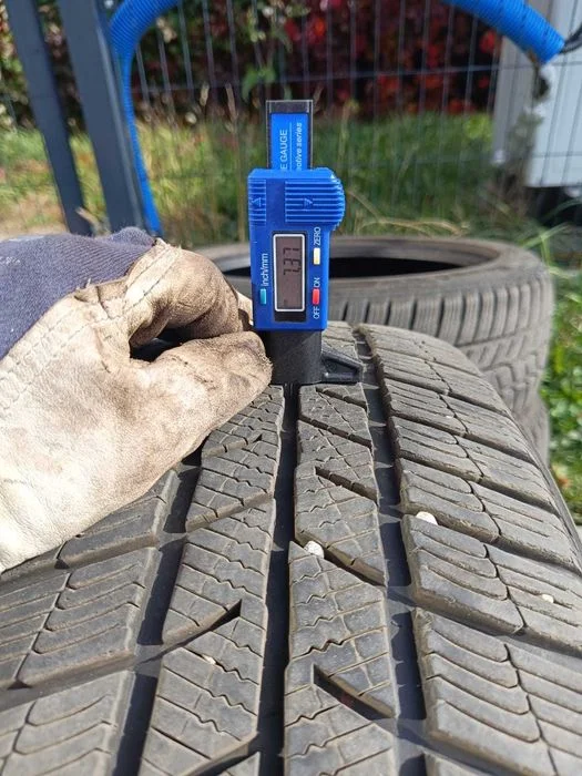 Komplet Opon Zimowych Barum Polaris 5, 215/50 R18 V – Bieżnik >7mm! RANT z Ssangyong Grand Tivoli – zdjęcie 12