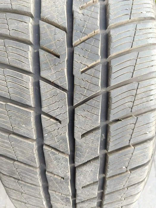 Komplet Opon Zimowych Barum Polaris 5, 215/50 R18 V – Bieżnik >7mm! RANT z Ssangyong Grand Tivoli – zdjęcie 3