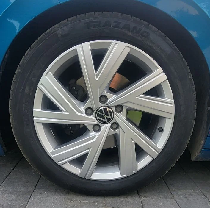 Koła felgi aluminiowe volkswagen 5x112 18cali z oponami – zdjęcie 4
