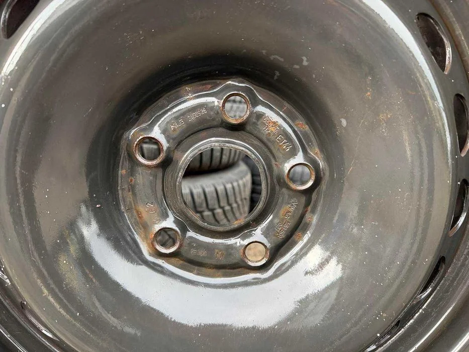 Oryginał koła 215/60R16 VW Skoda Audi Seat Dunlop XL zima 7,8mm KS7 – zdjęcie 3