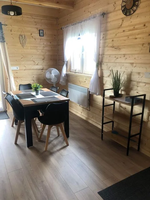 Domek na Wyłączność z Jacuzzi – Mazury – Jezioro Śniardwy – Do 6 osób – zdjęcie 5