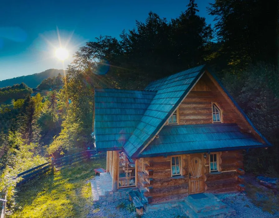 Domek w górach - Ochotnica Górna- Gorce - widok na TATRY
