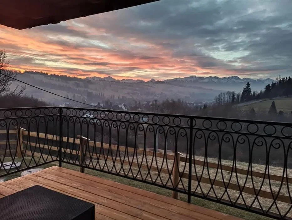 Domek jacuzzi, balia,sauna, bez sąsiadów, widok, święta – zdjęcie 3