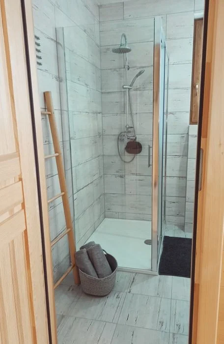 Domek jacuzzi, balia,sauna, bez sąsiadów, widok, święta – zdjęcie 11