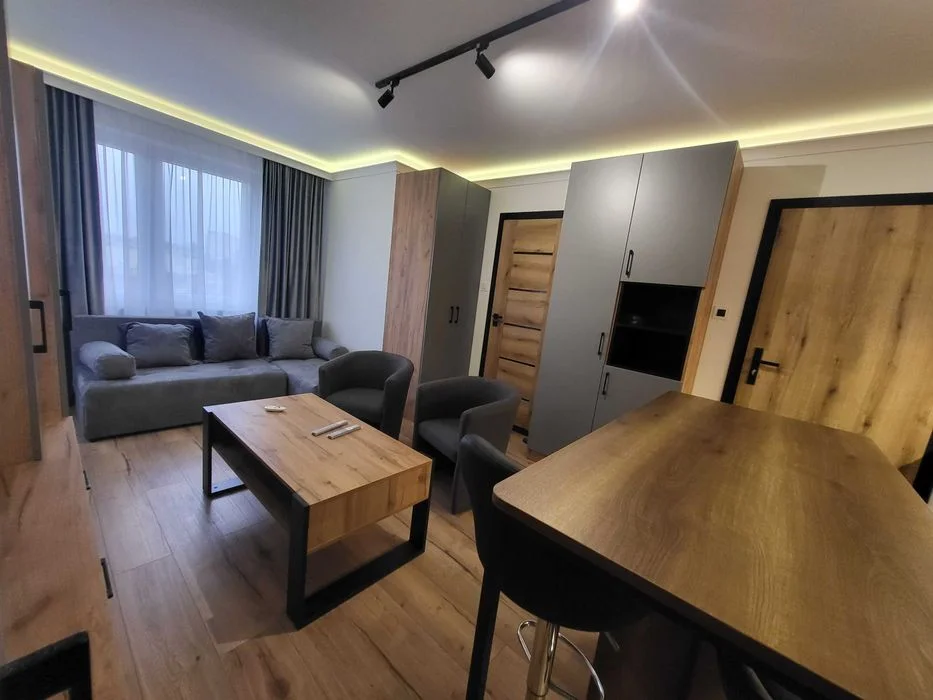 Mieszkania na doby Rzeszów HANDY APARTAMENTY + parking i obsługa 24h – zdjęcie 3