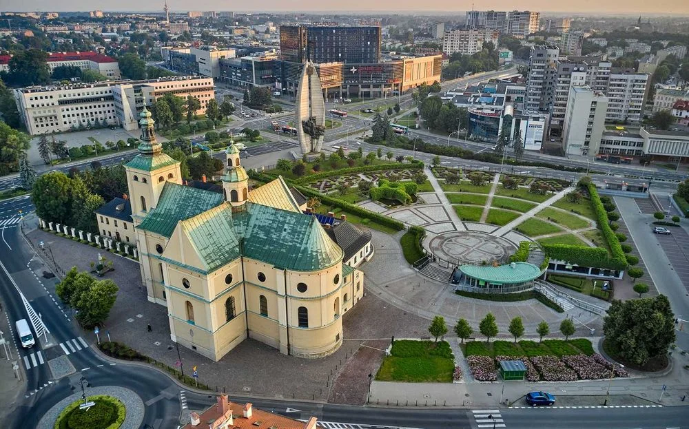 Mieszkania na doby Rzeszów HANDY APARTAMENTY + parking i obsługa 24h – zdjęcie 11