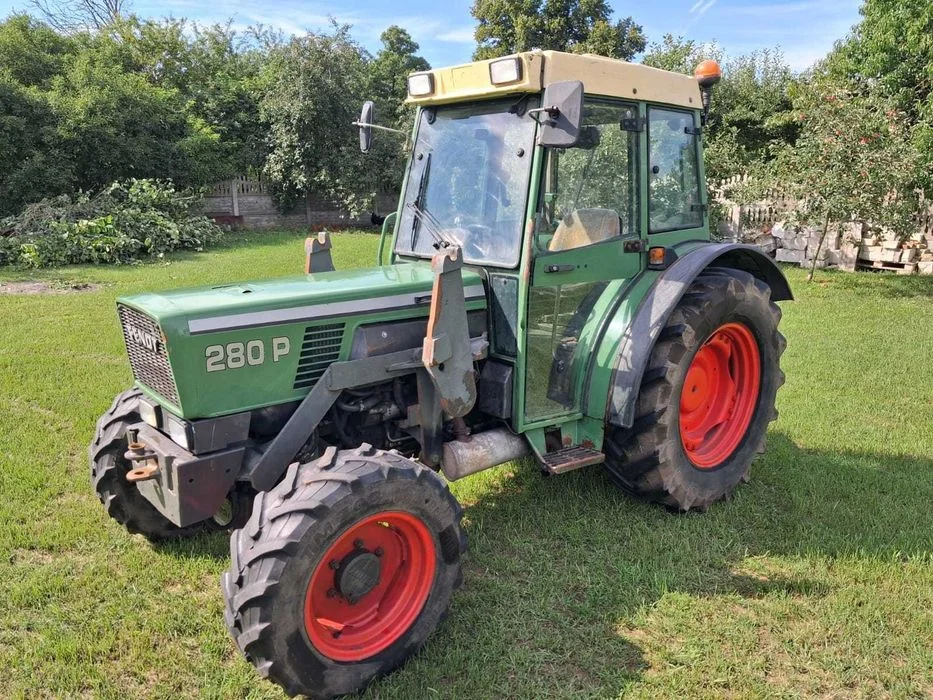 Ciągnik rolniczy FENDT 280-P – zdjęcie 2