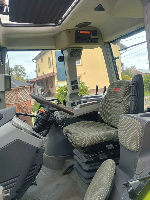 Claas Arion 510 z ładowaczem MX – zdjęcie 6