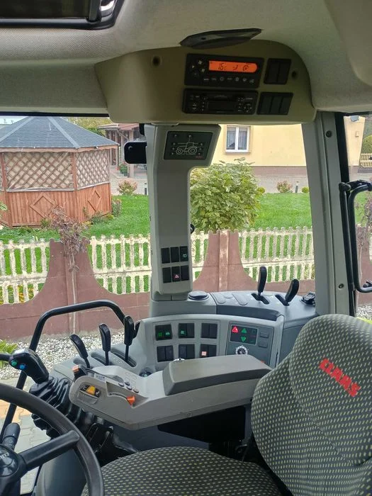 Claas Arion 510 z ładowaczem MX – zdjęcie 7