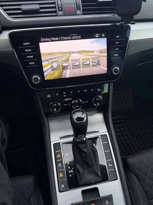 Skoda SuperB iV Plugin Hybryda Niski przebieg Phev – zdjęcie 8