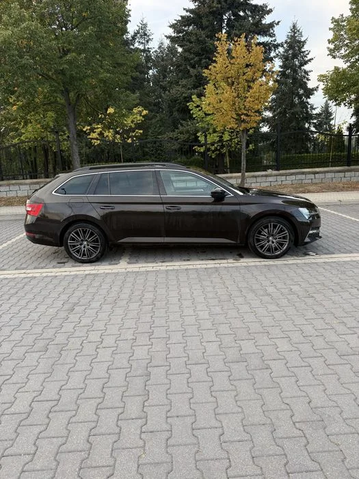 Skoda SuperB iV Plugin Hybryda Niski przebieg Phev – zdjęcie 6
