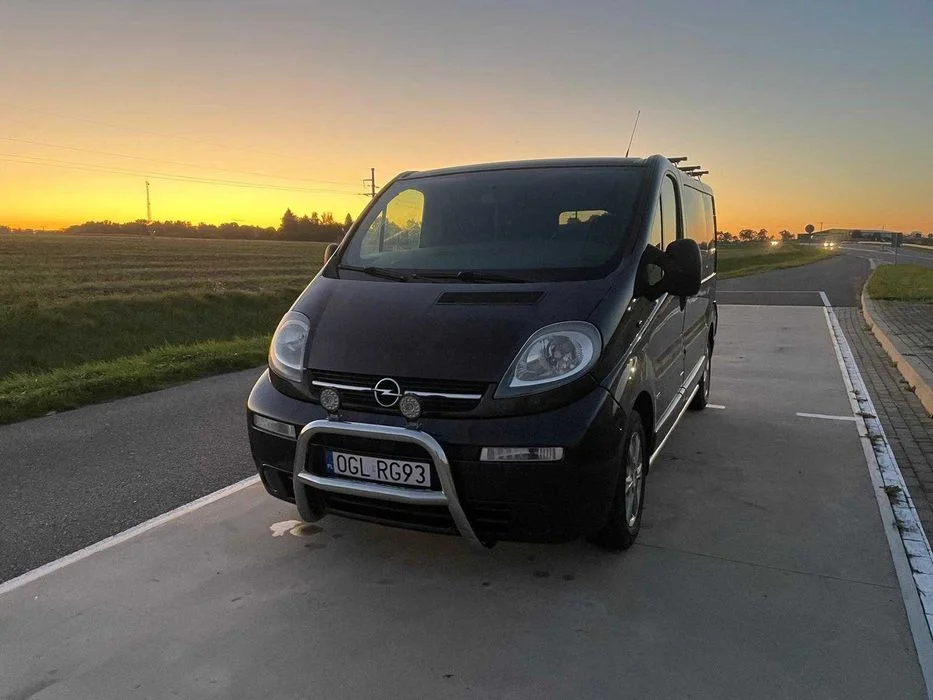 Opel Vivaro 2.5 dCi 135 KM – 2006 – Klima – Webasto – Kamera cofania – zdjęcie 2
